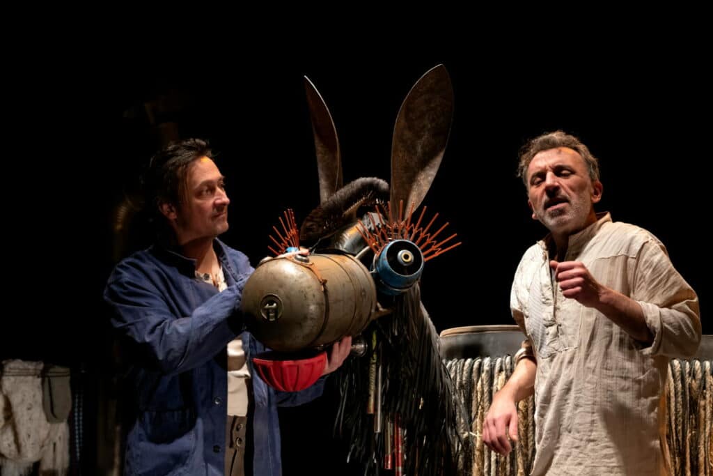 Comédie musicale et théâtrale inspirée du conte "Les musiciens de Brême" des frères Grimm. Spectacle jeune public et familial pour aborder le temps qui passe. Théâtre intergénérationnel pour parler de la vieillesse et des changements sociétaux.