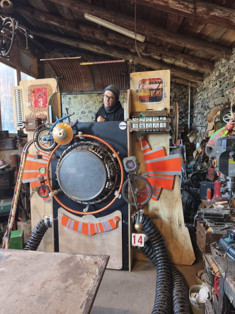 La fantastique fabrique des fantaisies -spectacle noël- décor en construction de Nicolas Savoye- Atelier des inventions géniales